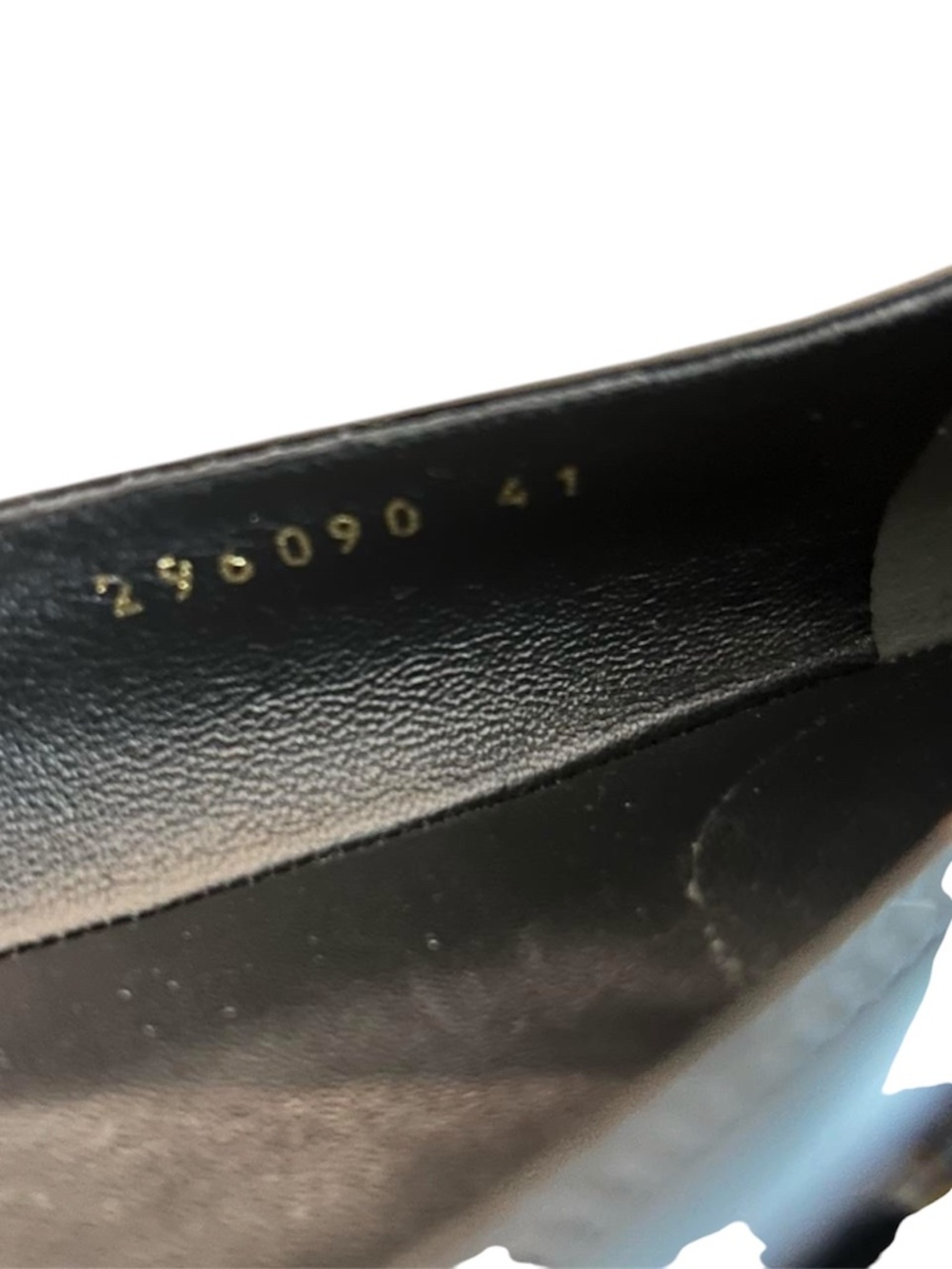 NEW GUCCI Gold and Black Logo Flats - 10 - Picture 5 of 5